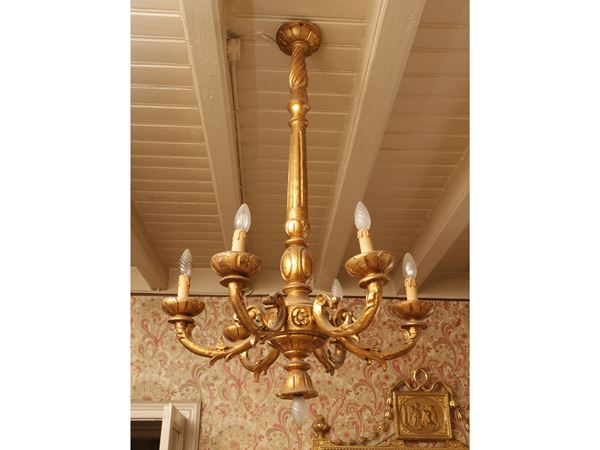 Lampadario in legno intagliato e dorato  - Asta Un villino a Crema: una raccolta di pittura dell'Ottocento - Maison Bibelot - Casa d'Aste Firenze - Milano