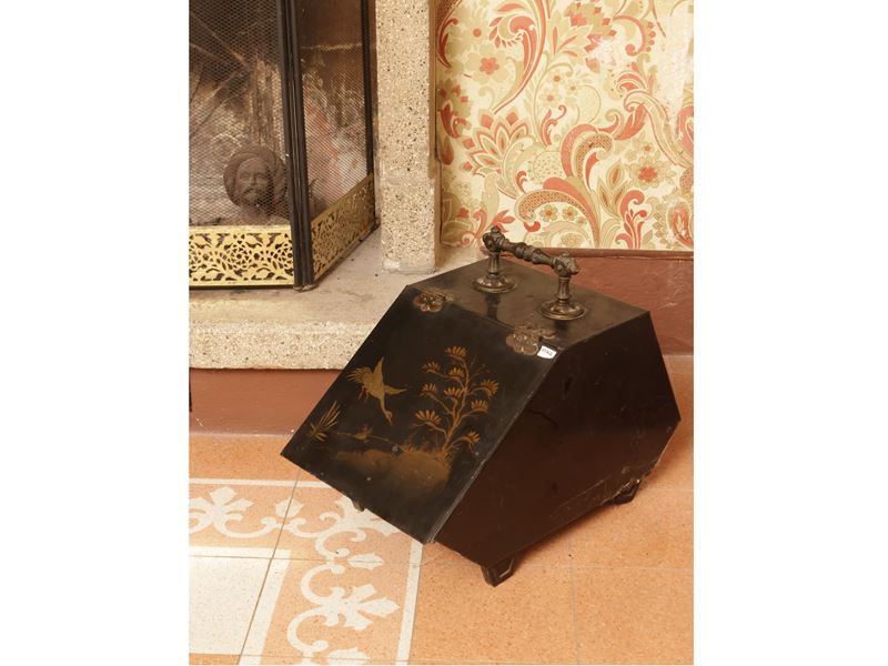 Porta Carbone in Metallo Laccato Nero