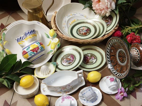 Miscellanea di accessori rustici per la tavola