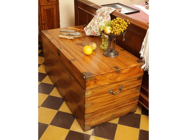 Great travel trunk in frutiwood  (End of the 19th century/beginning of the twentieth century)  - Auction The art of furnishing: auction opportunities - Maison Bibelot - Casa d'Aste Firenze - Milano