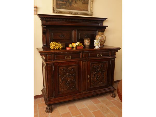 Credenza with raising tapestry in walnut