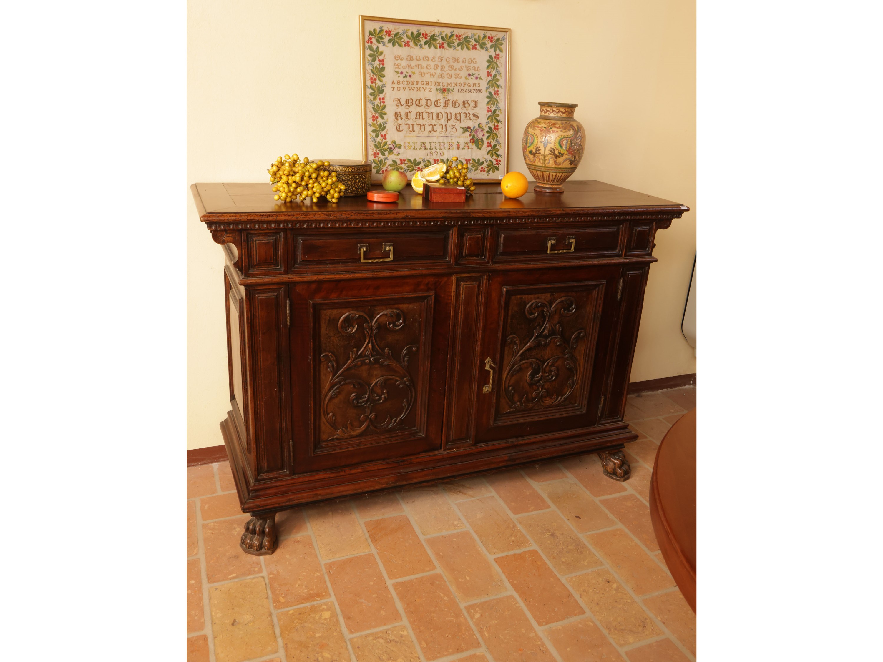 Credenza con Alzata Portapiatti in Noce