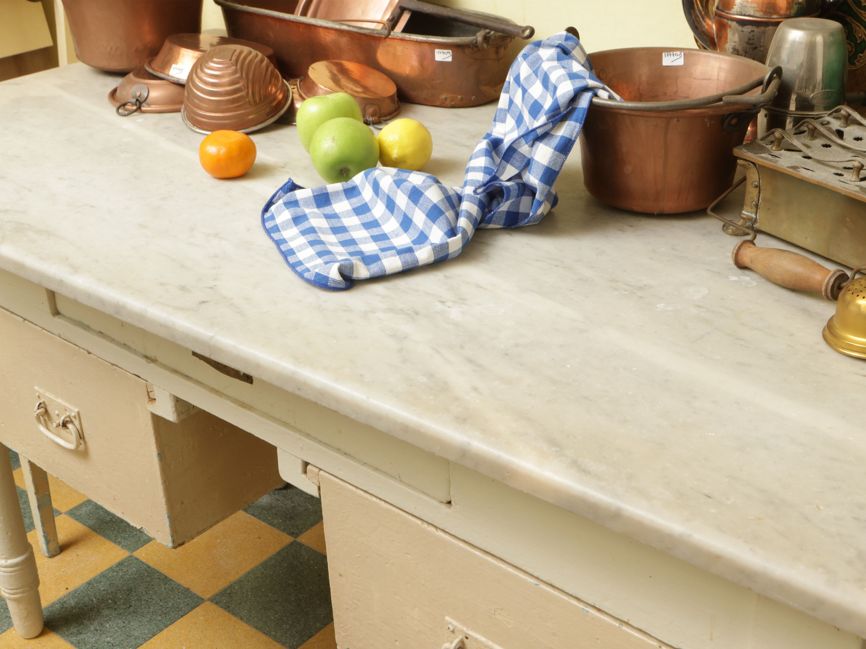 Tavolo Rustico da Cucina in Legno Laccato Bianco