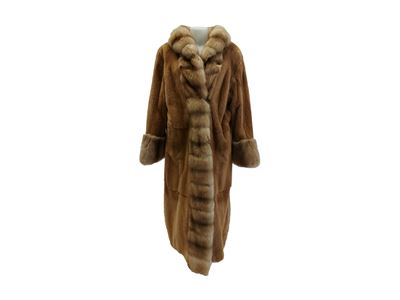 Cappotto Lungo in Pelliccia di Castoro Color Miele