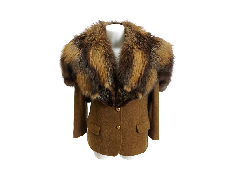 Coprispalle in volpe marrone