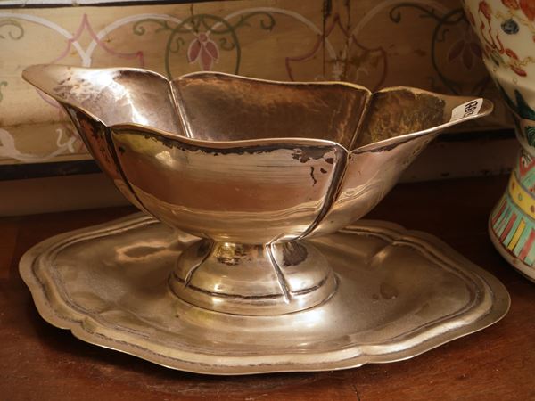 Silver gravy boat