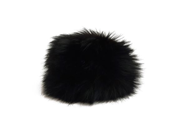 Black fox fur hat, Isotta Zerri, Bologna  - Auction Vintage Mania - Fall selection - Maison Bibelot - Casa d'Aste Firenze - Milano
