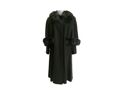Steinbock, Loden con mantella con bordure e collo in volpe verde