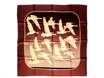 Hermès, Foulard in seta "Oiseaux migrateurs", cm 90x90