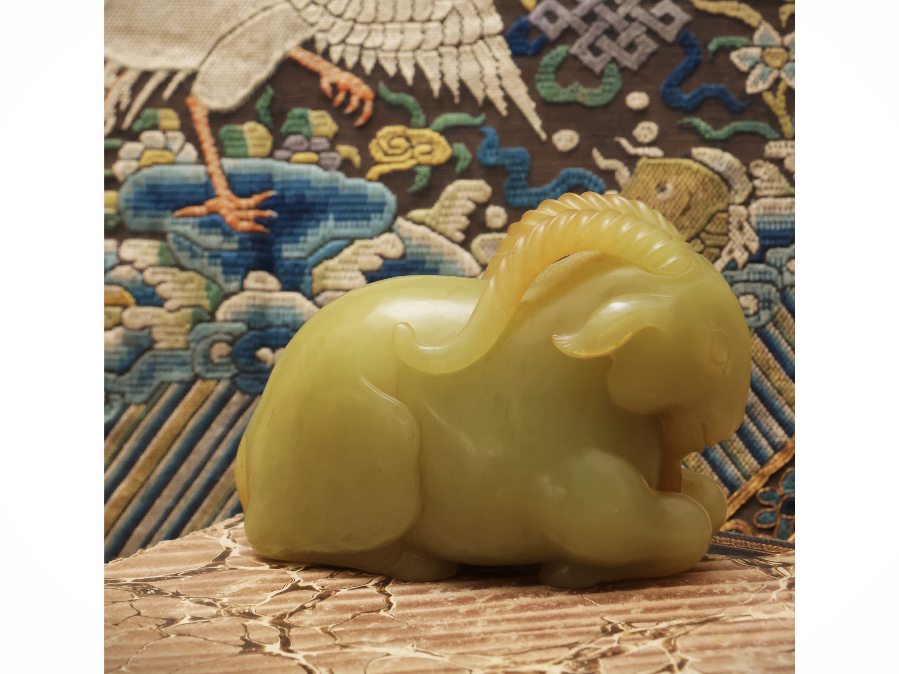 Intaglio in giada, Capra accovacciata, Cina