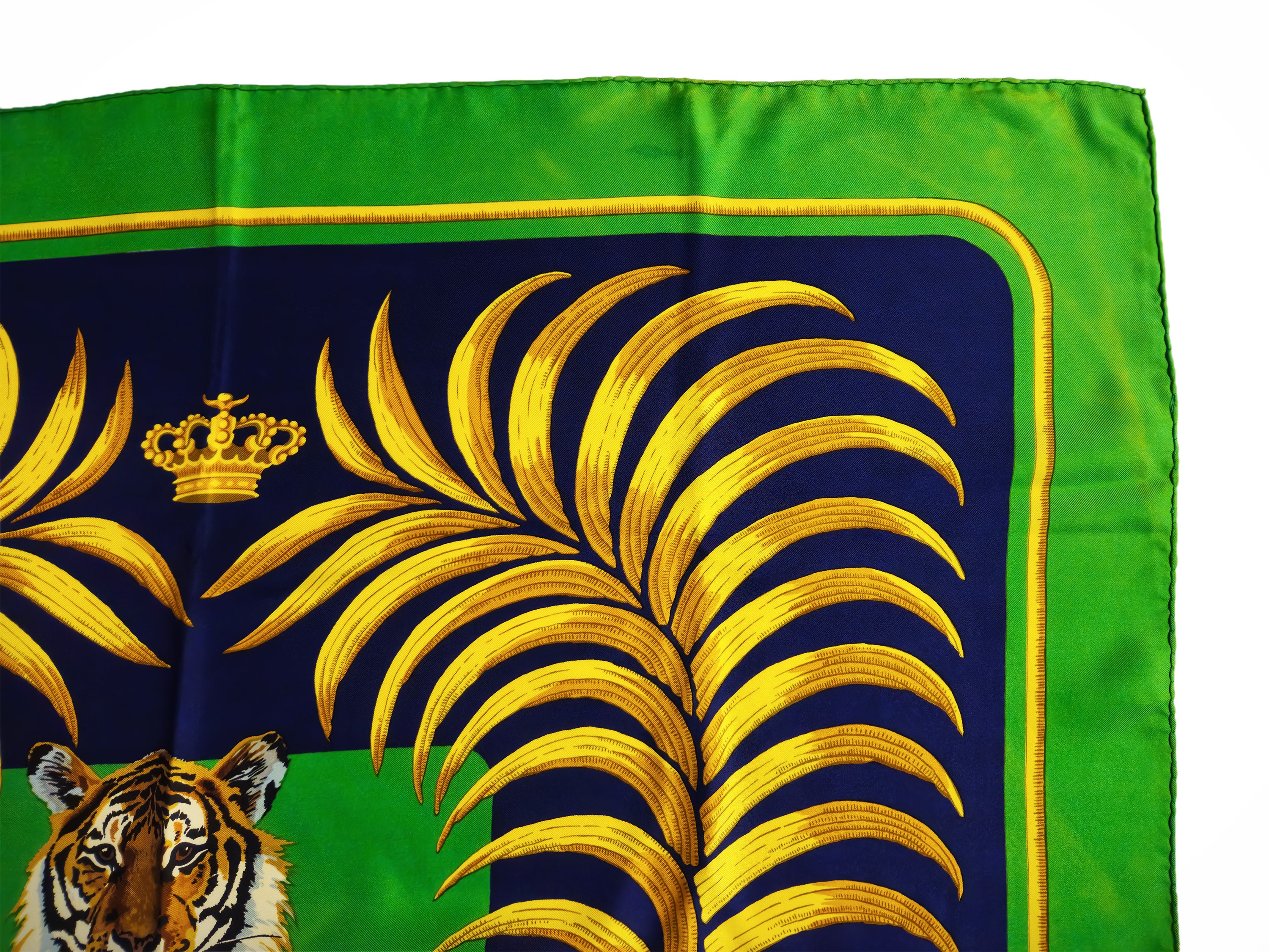 Hermès - Foulard in seta "Tigre Royal"