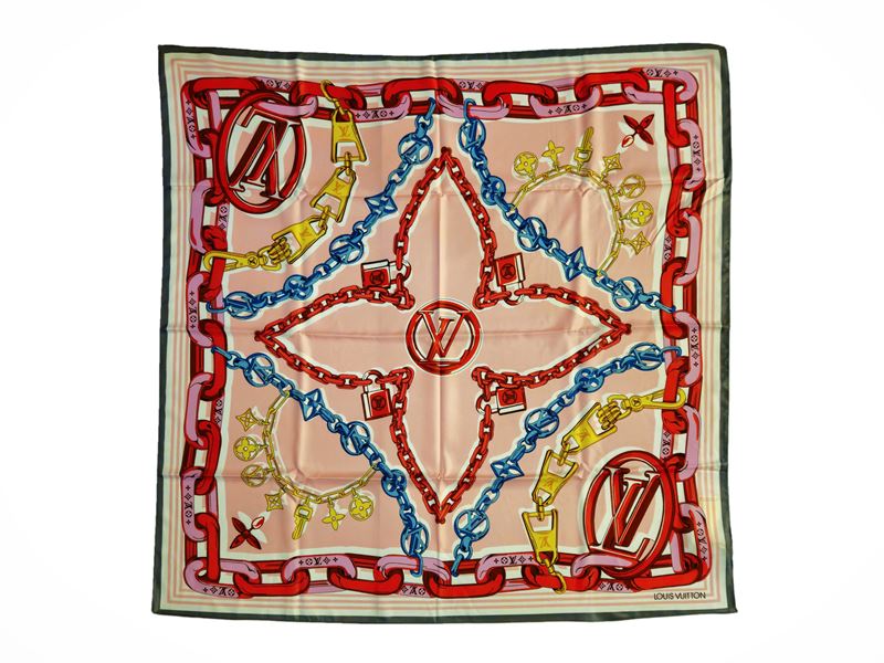 Louis Vuitton, Foulard in seta con motivo a catene e charms