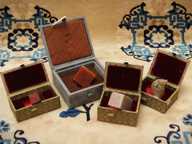 Gruppo di quattro piccoli sigilli rituali, Cina, sec. XIX