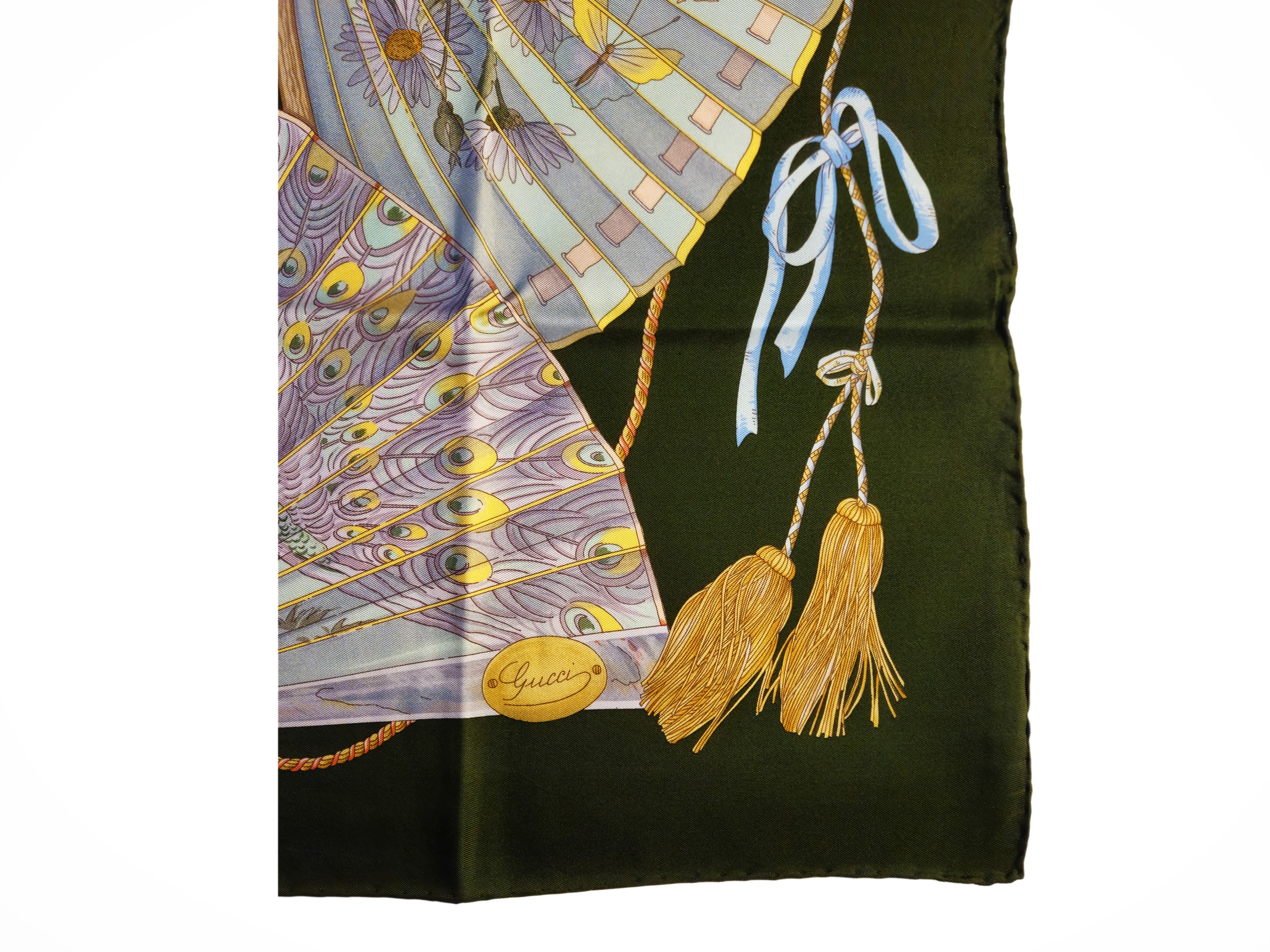 Gucci, Foulard in seta con motivo di ventagli su fondo verde bosco
