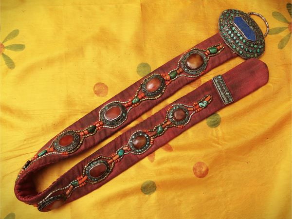 A Tibetan belt with semi-precious stones, Tibet, 18th–19th century