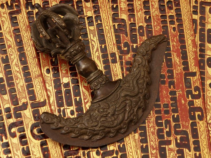 Kartika con manico a vajra, area Tibet, dinastia Qing, sec. XIX