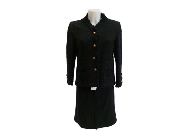 Tailored suit in blue bouclé wool