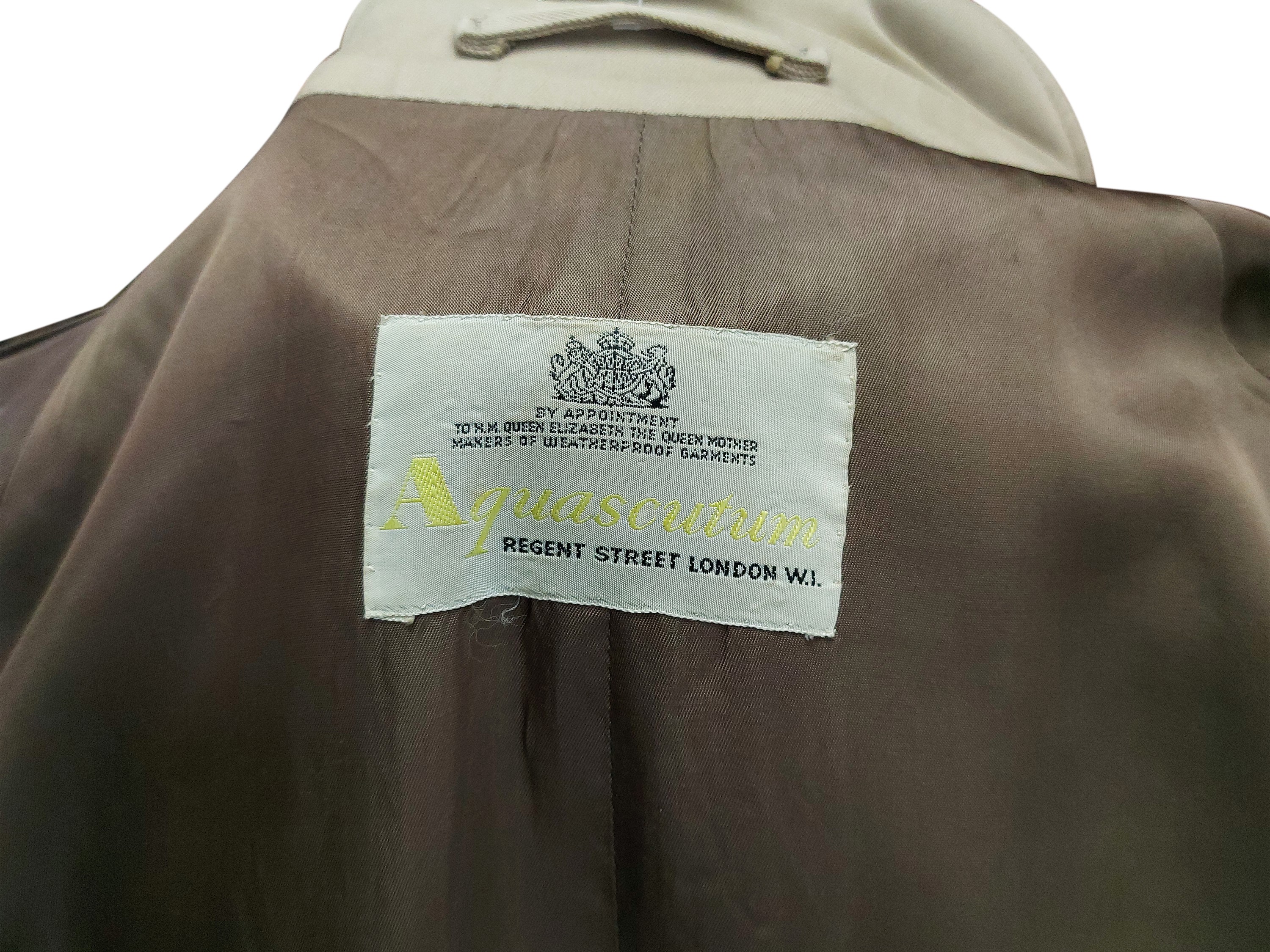 Aquascutum, Impermeabile monopetto in cotone nocciola con fodera in lana tartan