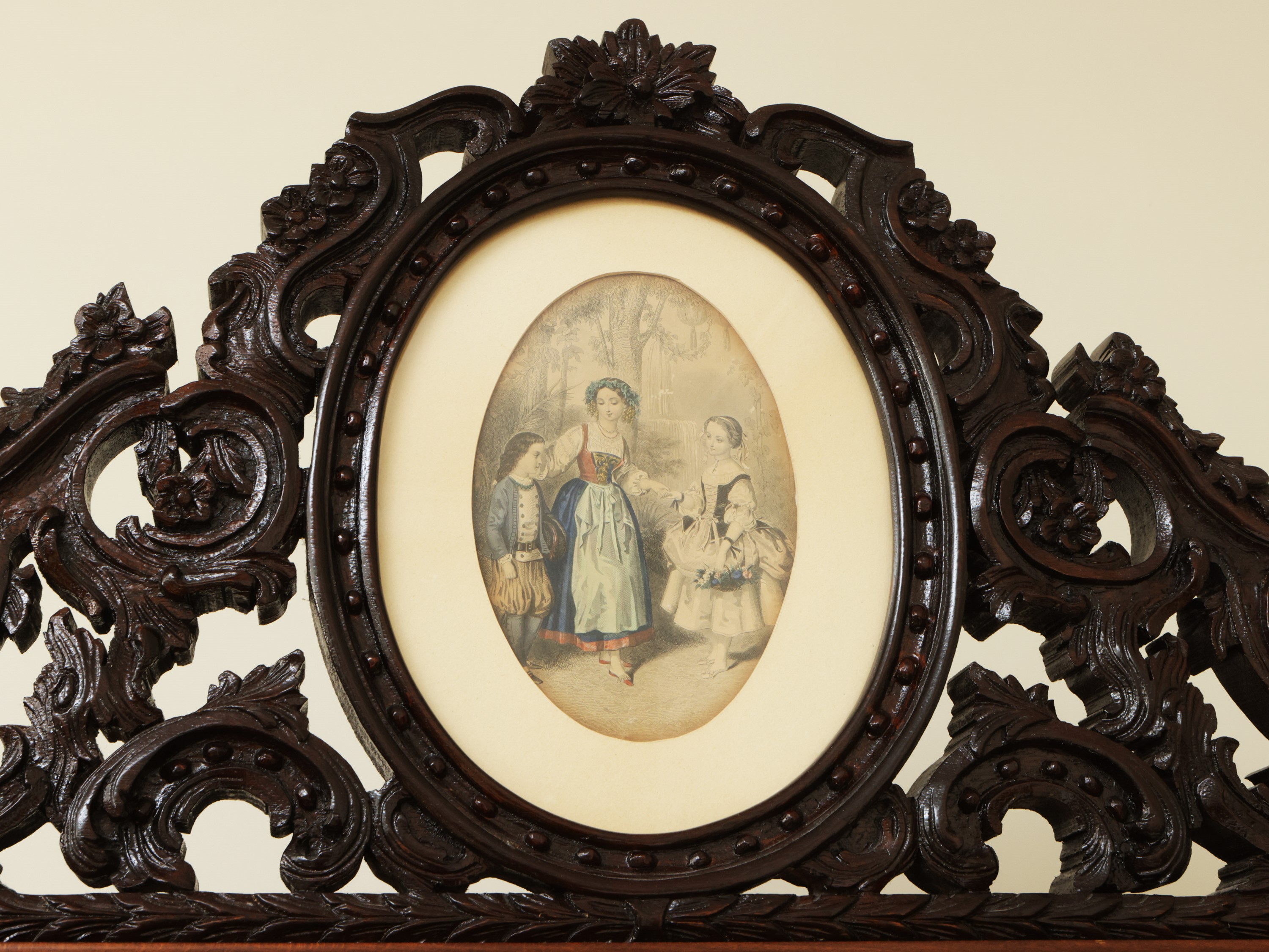 Armadio guardaroba impiallacciato in acero ed altre essenze