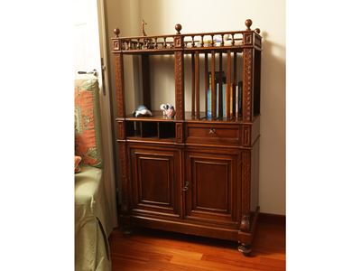 Stipo Etagere in Noce