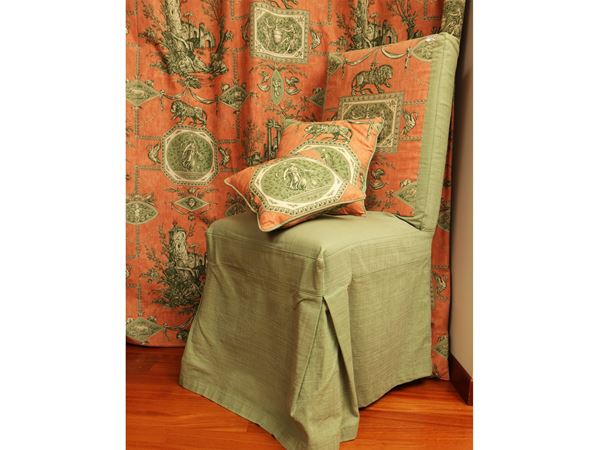 Lot of decorative furniture