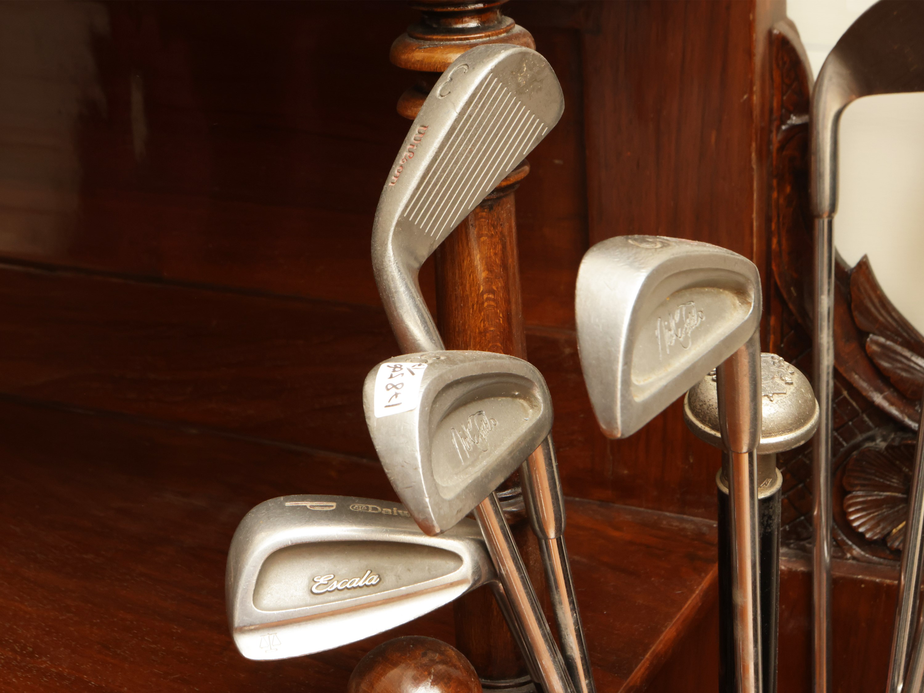 Assortimento di mazze da golf