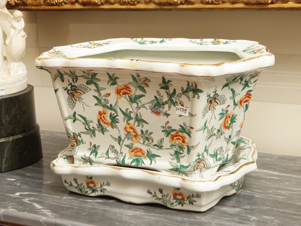 Ceramic planter