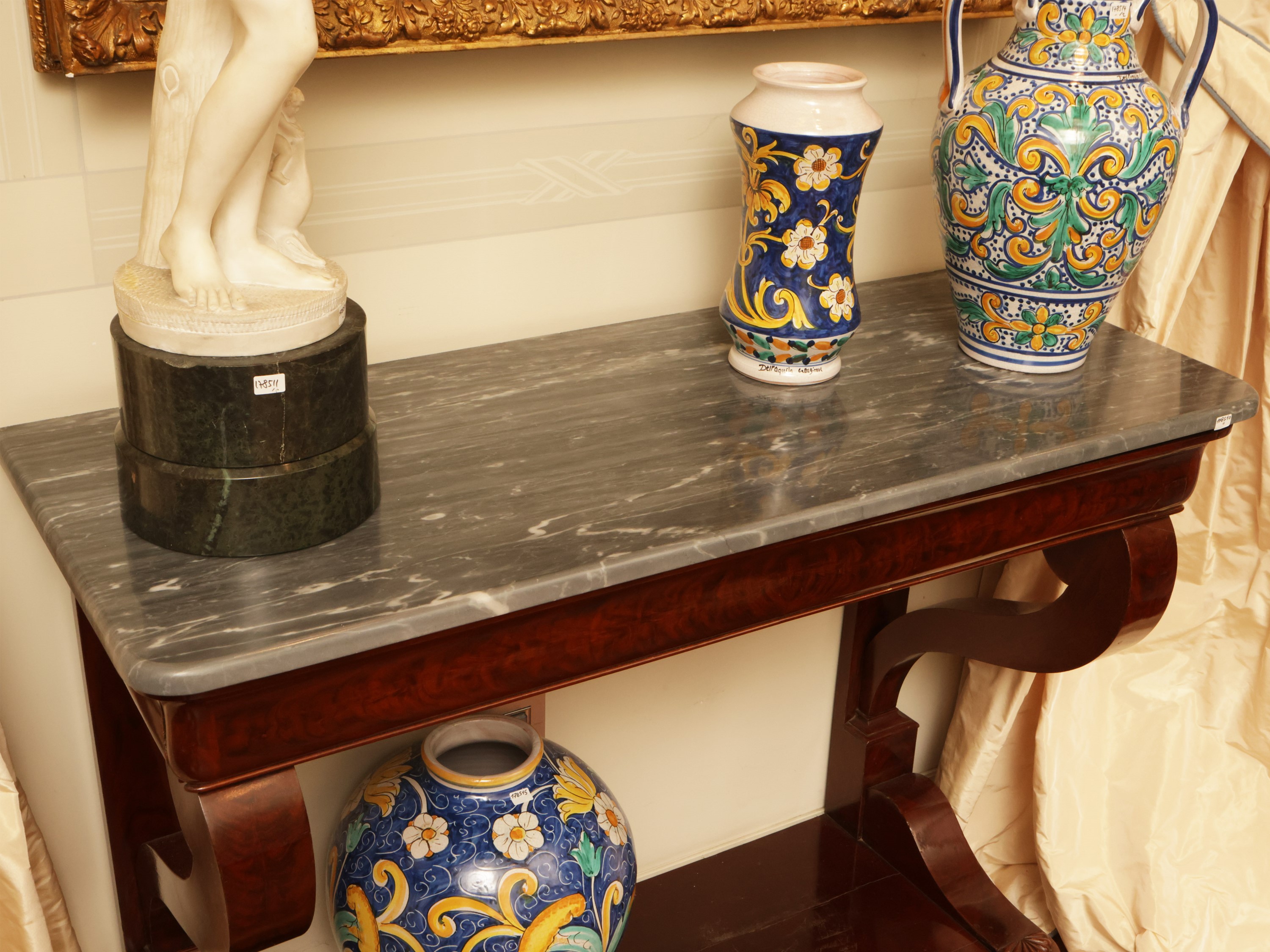 Console in piuma di mogano