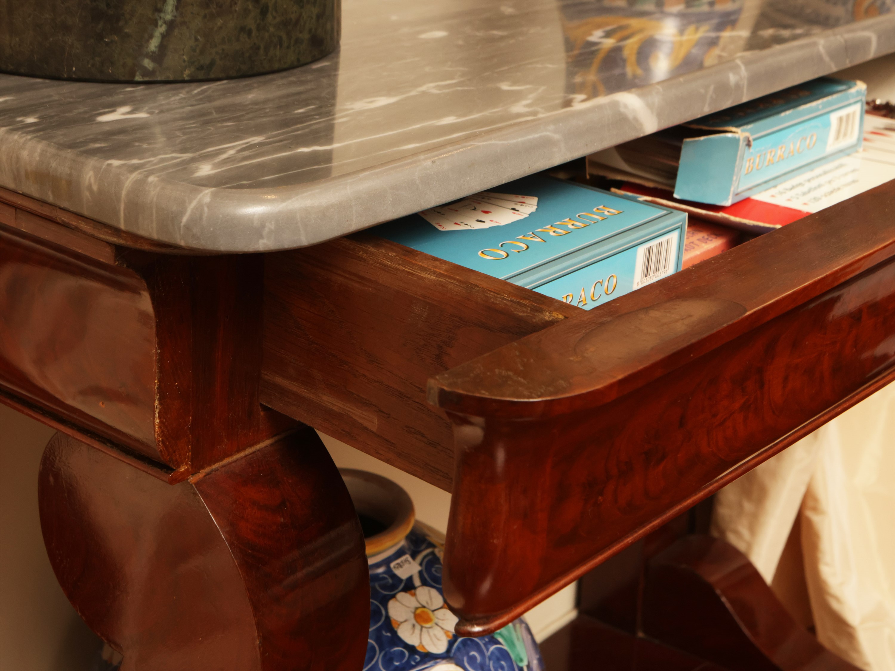 Console in piuma di mogano