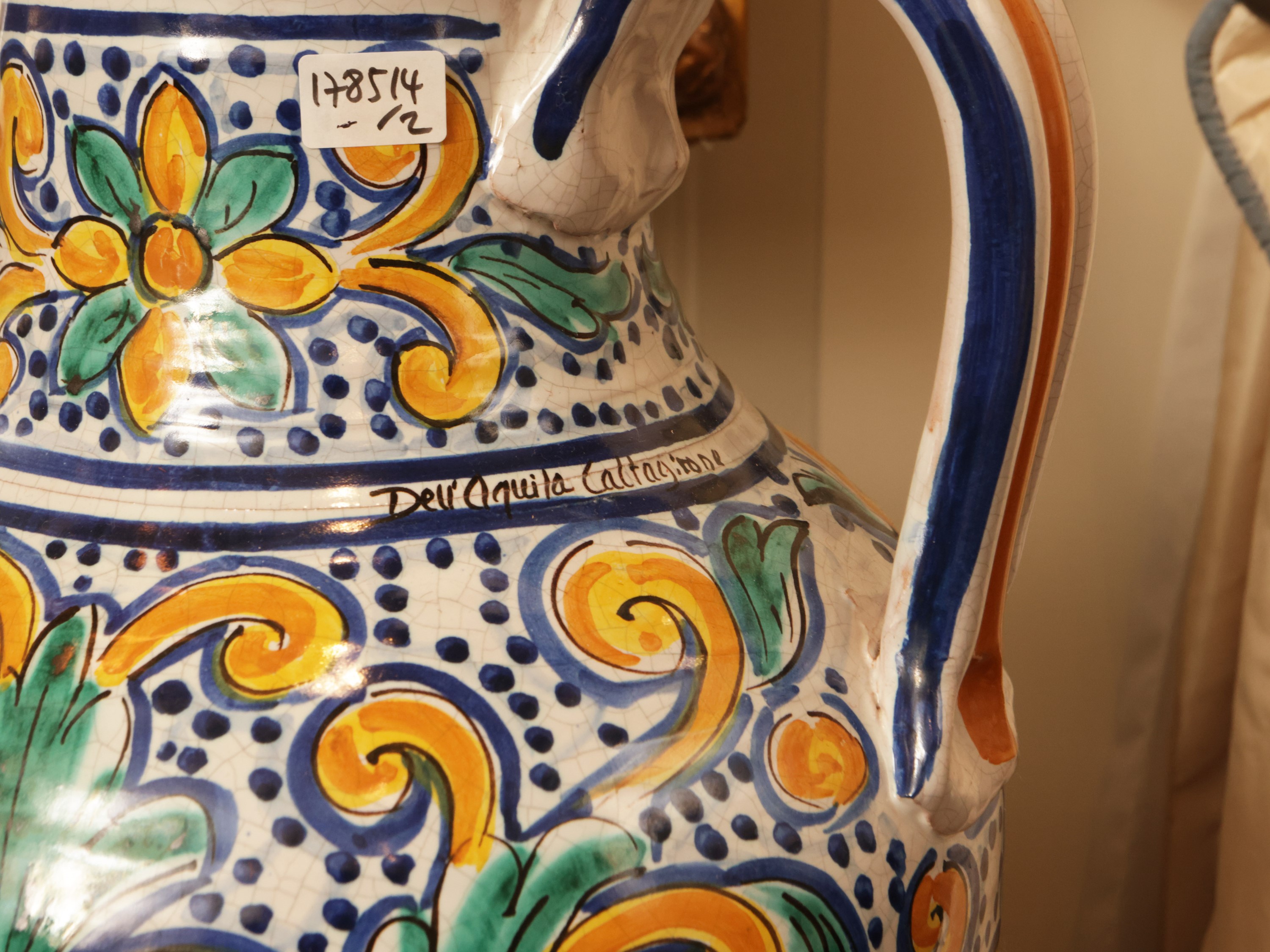 Due vasi in terracotta invetriata di Caltagirone