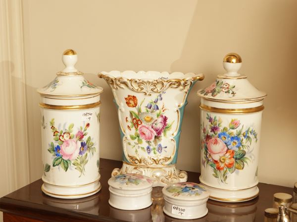 Assortimento di porcellane da toilette