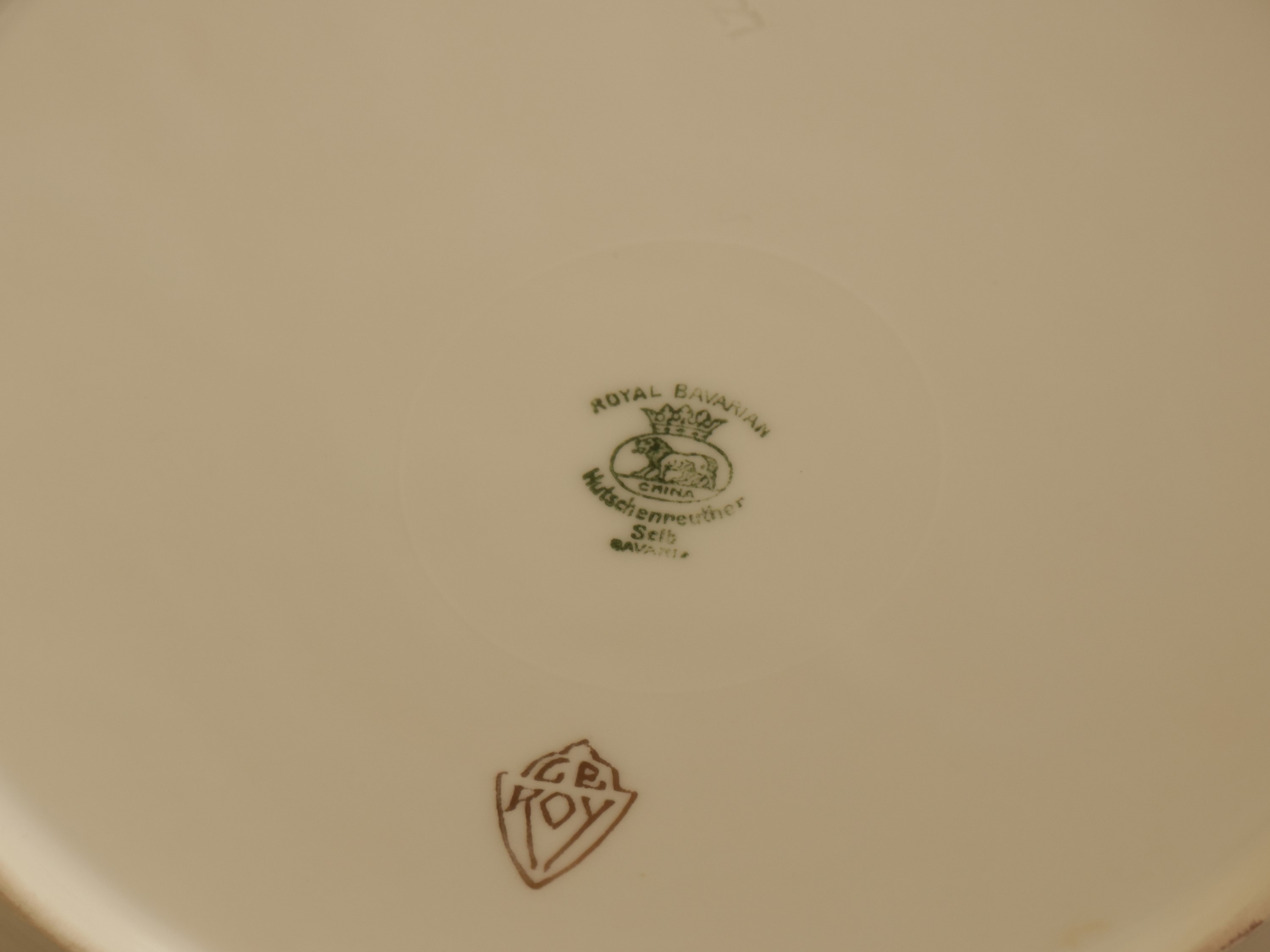 Serie di Quattro Piatti Decorativi in Porcellana Tedesca
