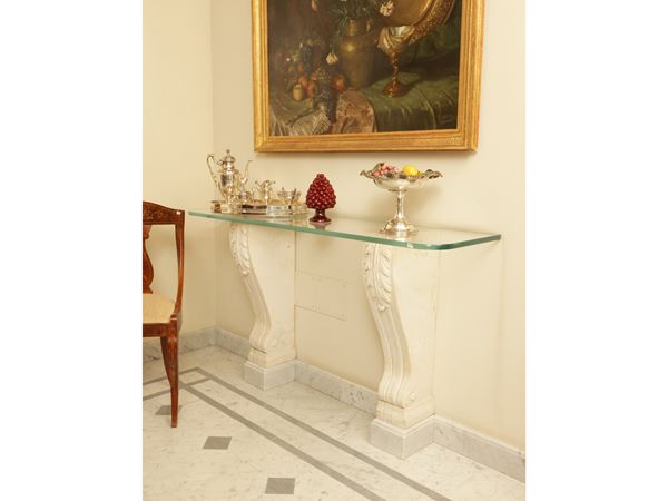 Decorative console in white marble