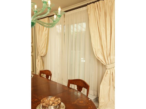 Ivory colored silk taffeta curtain