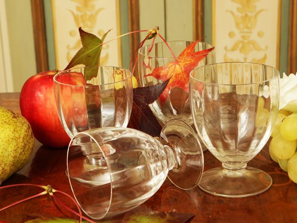 Assortimento di bicchieri in vetro trasparente