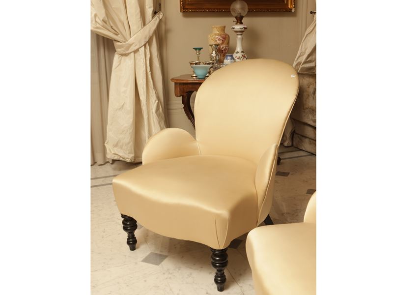 Coppia di poltroncine imbottite