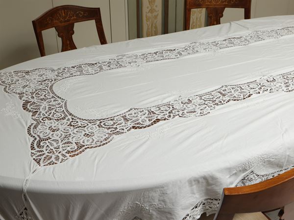 Large white cotton tablecloth