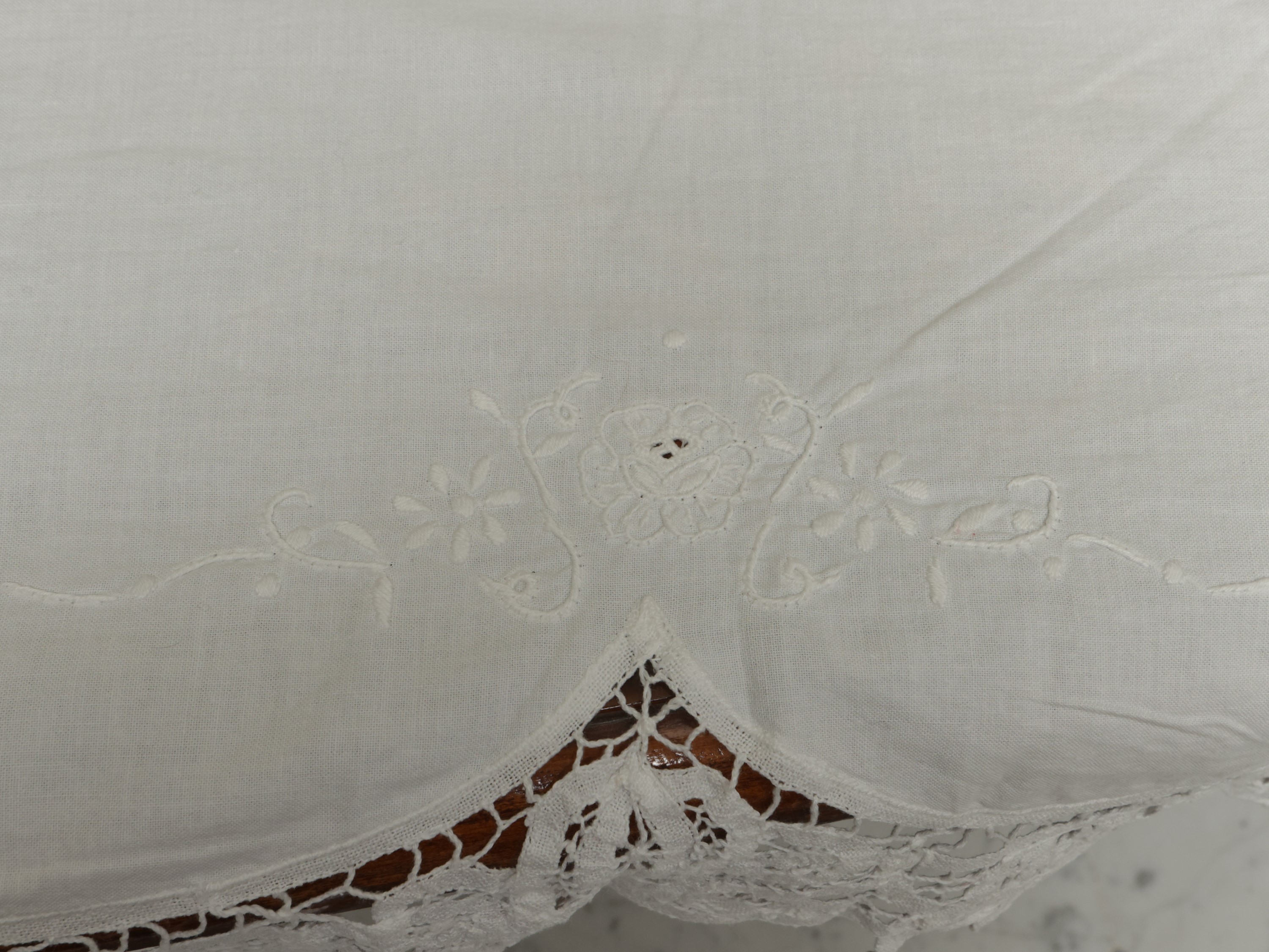Grande Tovaglia in Cotone Bianco