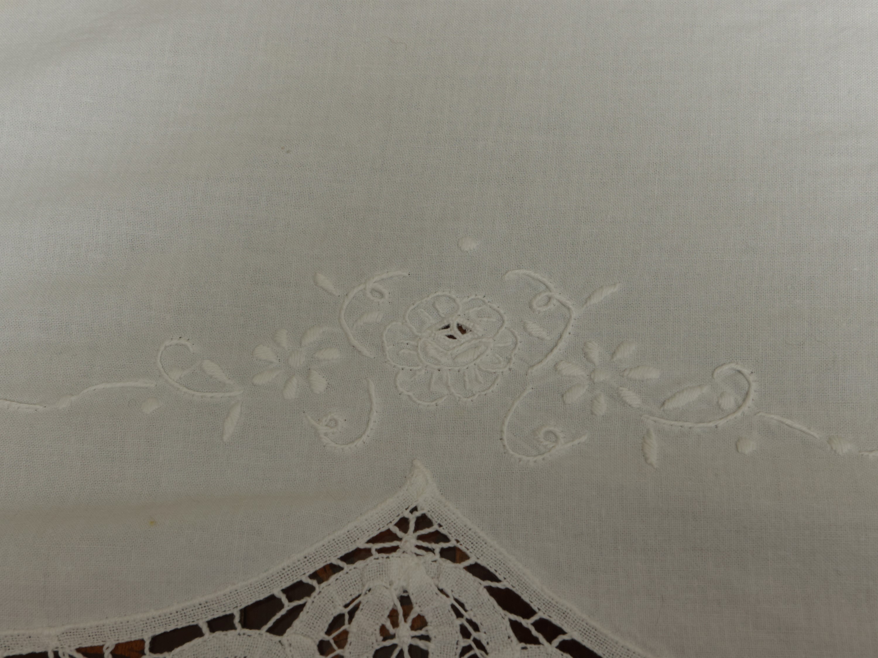 Grande Tovaglia in Cotone Bianco