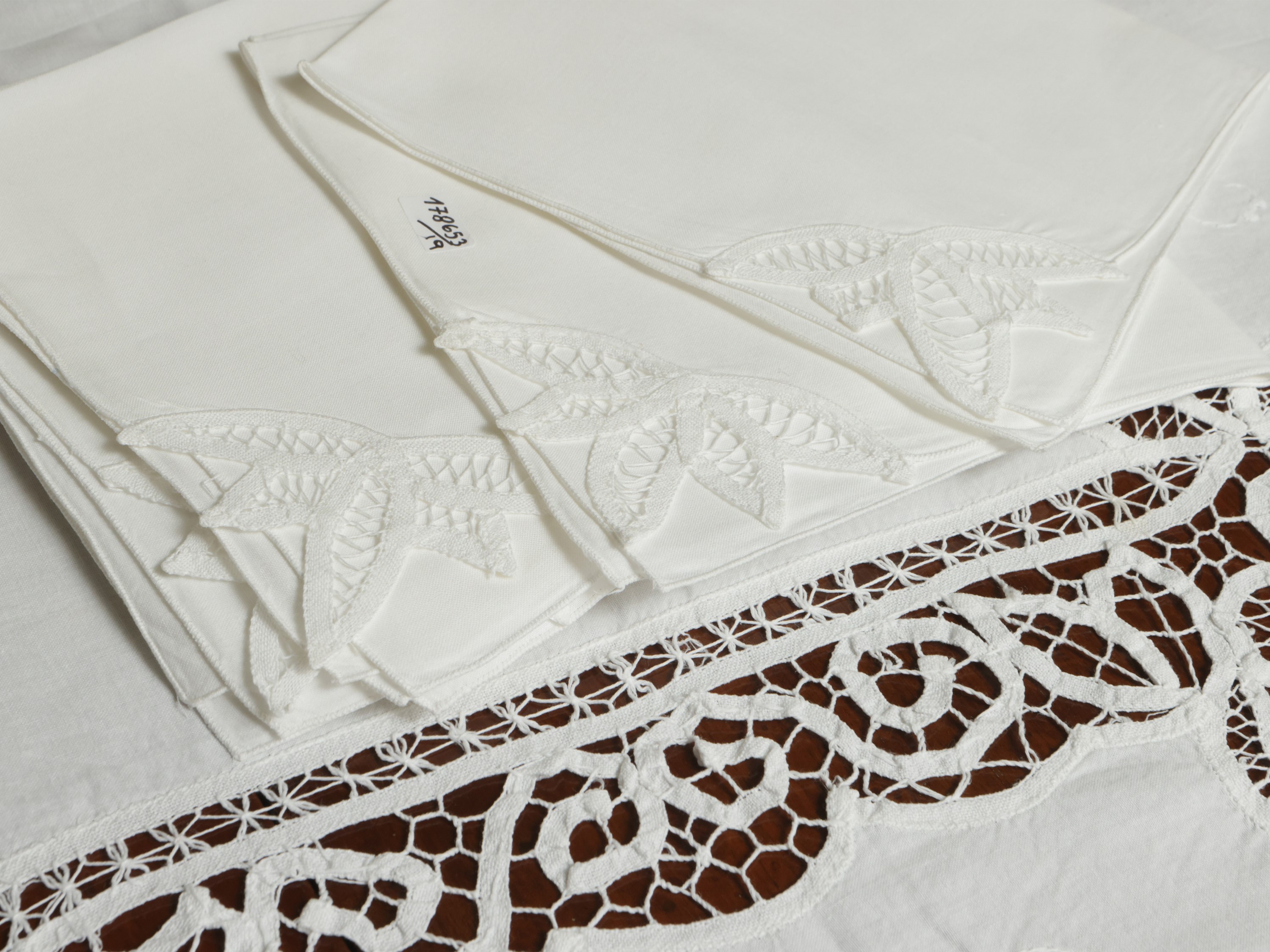 Tovaglia in Cotone Bianco