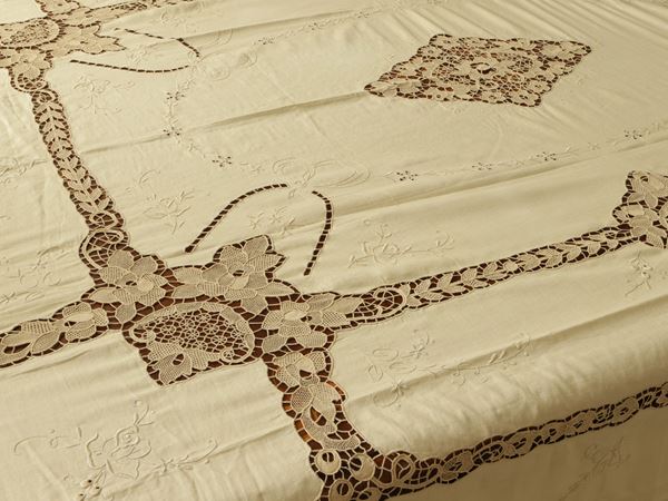 Ecru linen bedspread