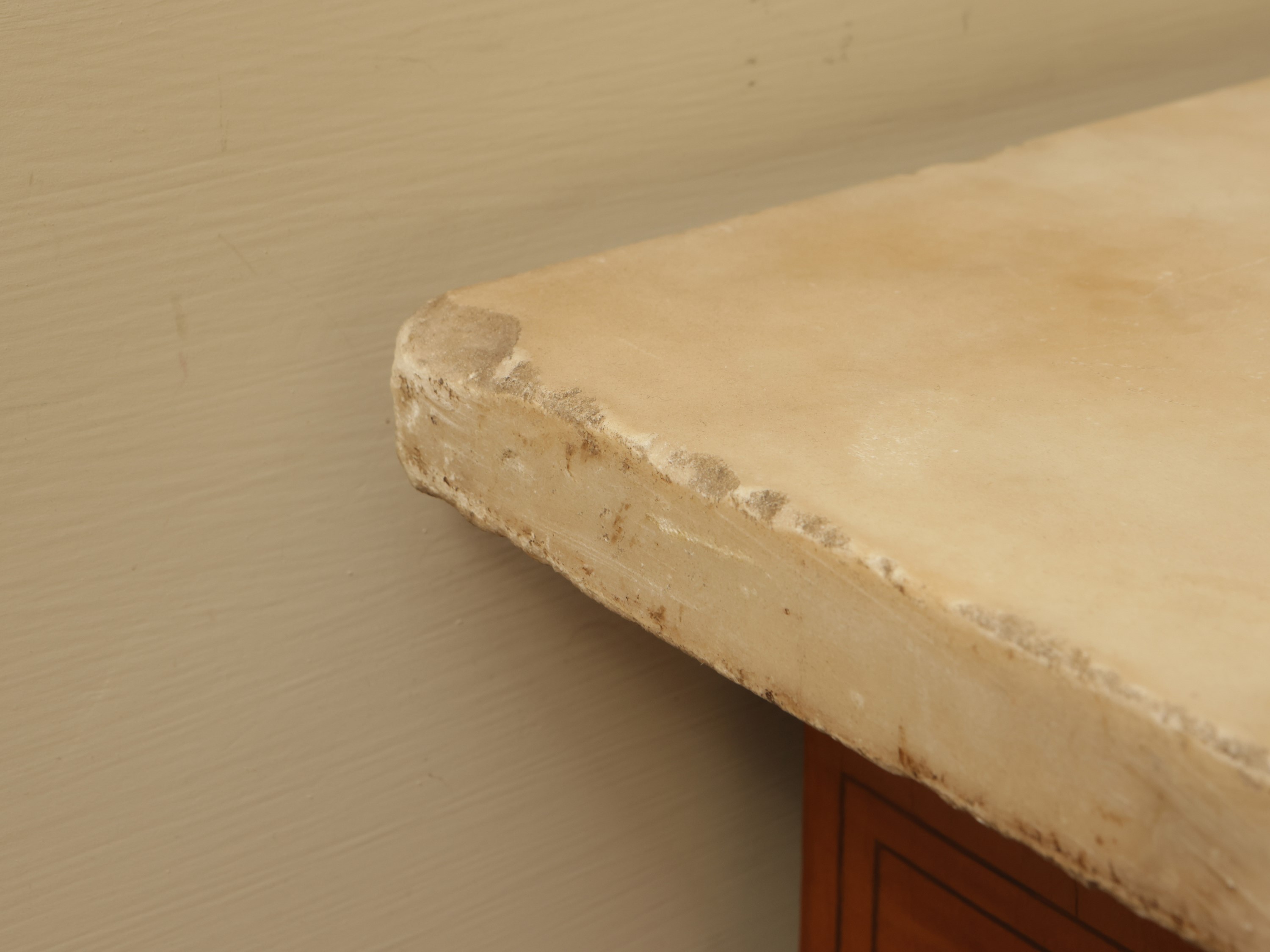 Cassettone Carlo X impiallacciato in acero