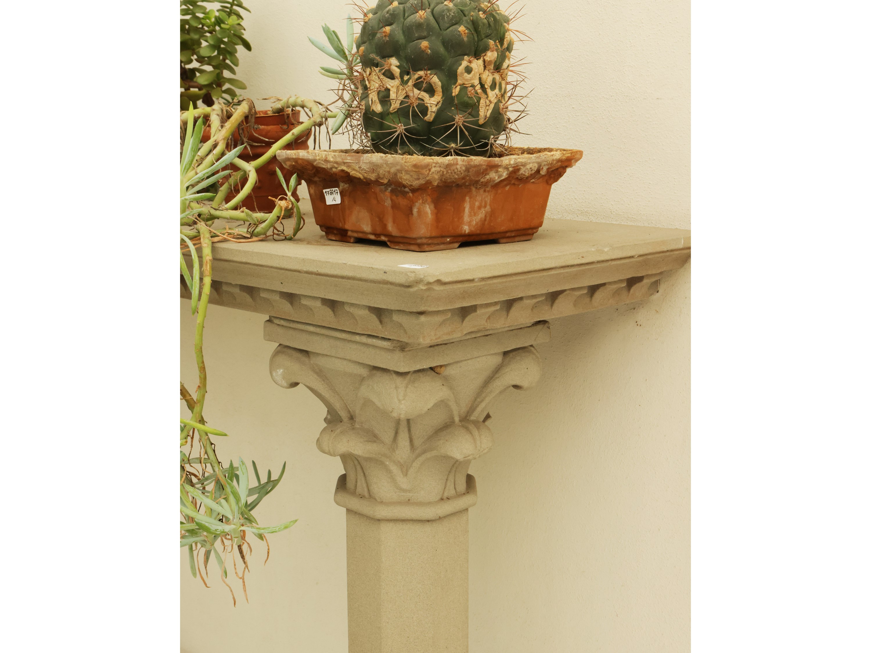 Console Ornamentale in Pietra Serena