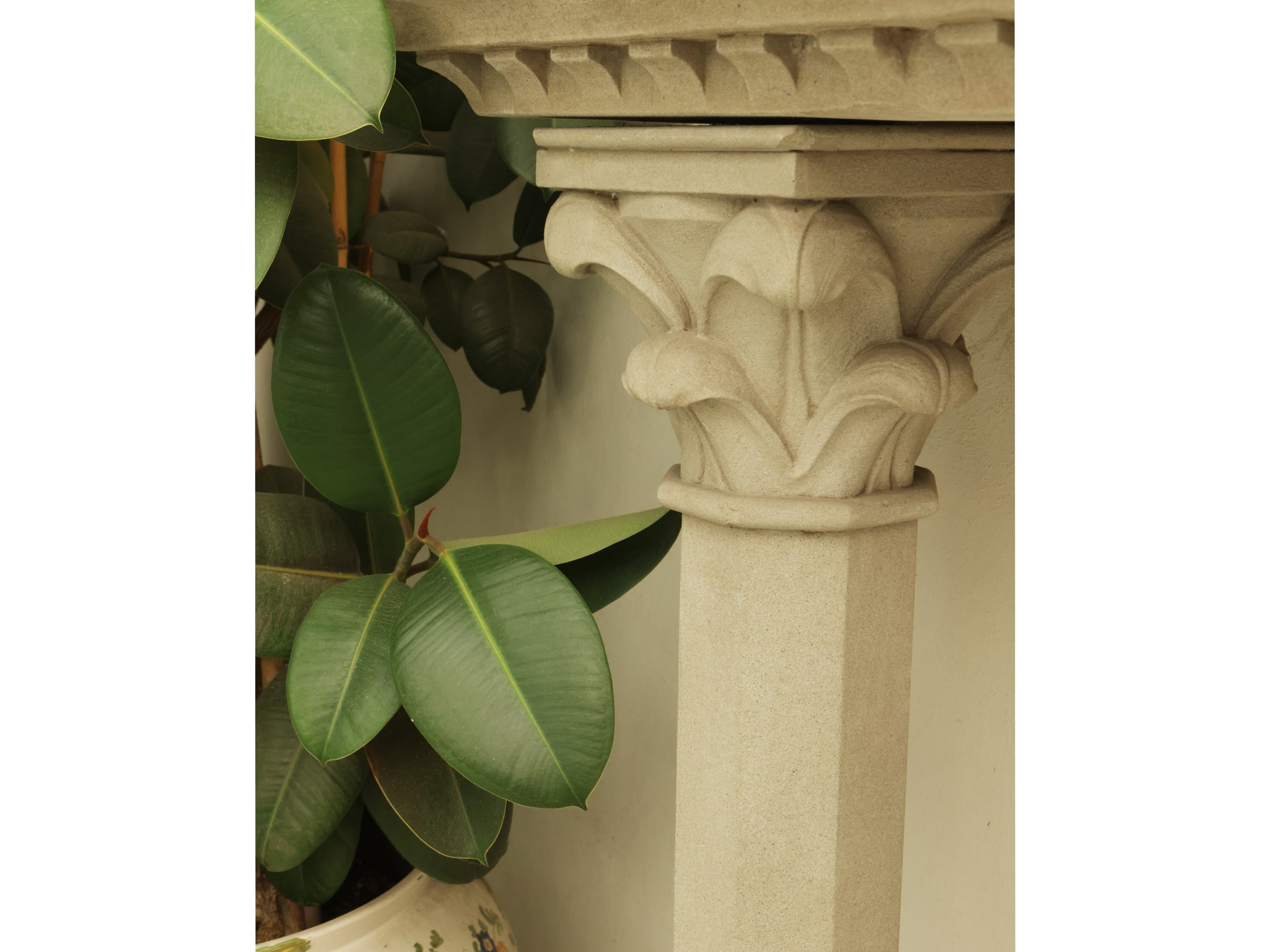 Console Ornamentale in Pietra Serena