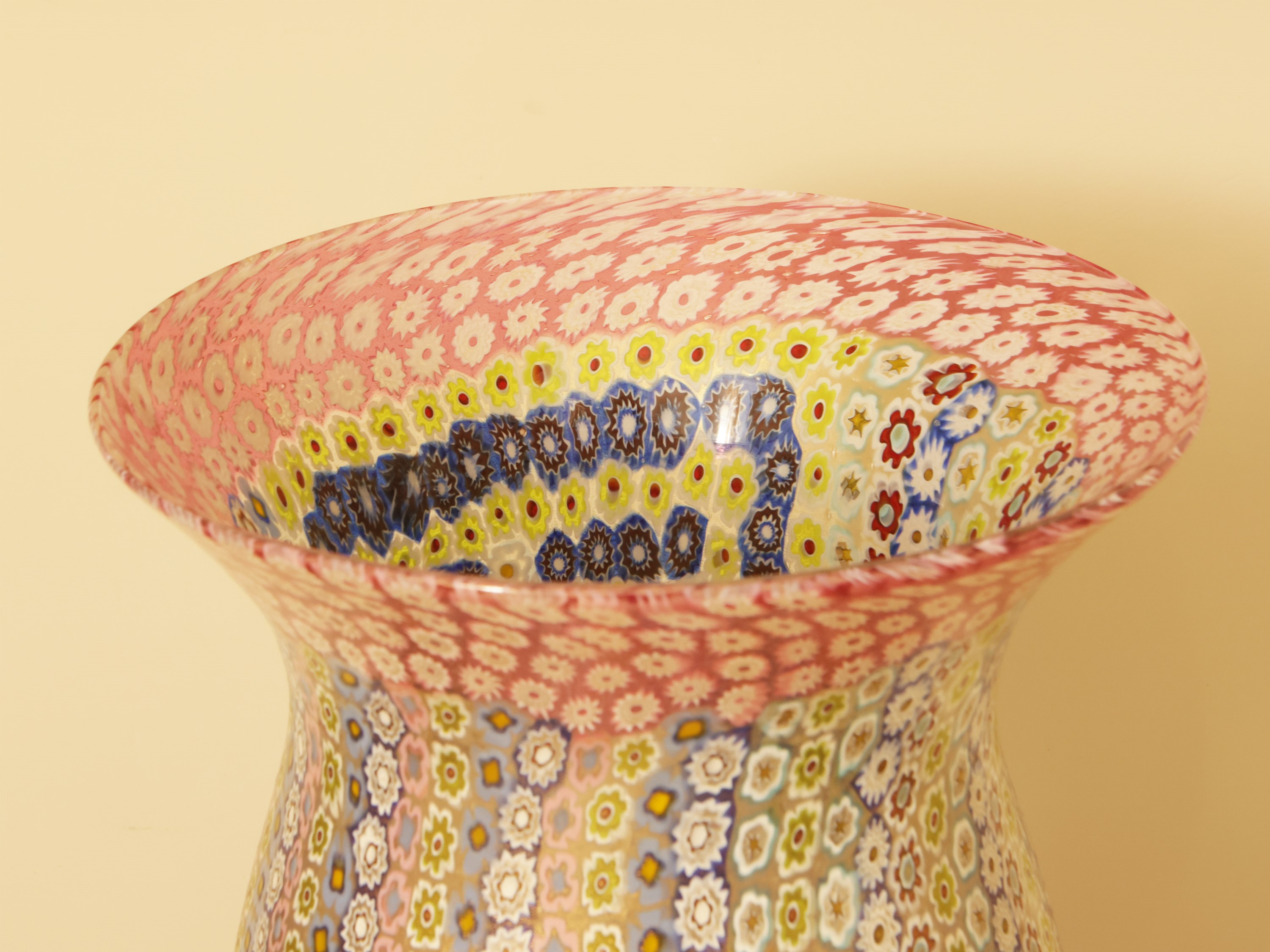 Grande Vaso in Vetro Soffiato, la Murrina