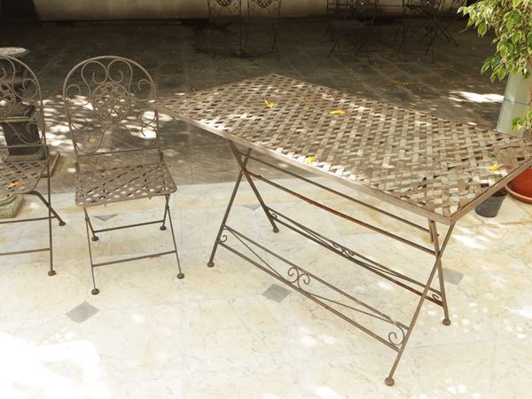 Tavolo da giardino in ferro