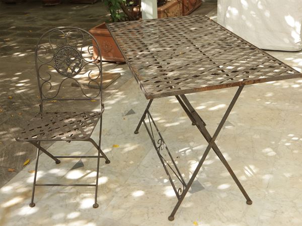Tavolo da giardino in ferro
