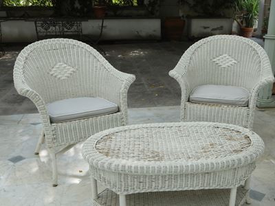 Coppia di Poltroncine in Vimini Bianco