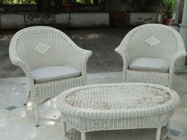 Coppia di poltroncine in vimini bianco
