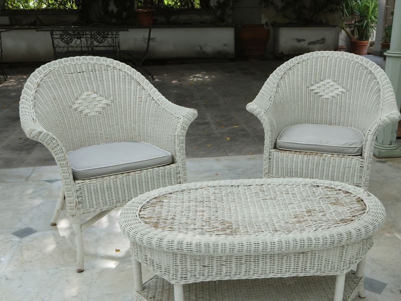 Coppia di Poltroncine in Vimini Bianco